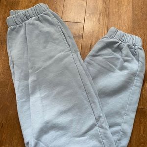 BRANDY MELVILLE SWEATPANTS NEVER WORN
